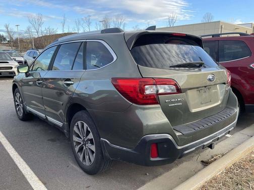 2018 Subaru Outback 2.5i Touring