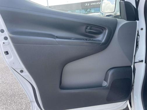 Cloud White 2021 Nissan NV200 SV