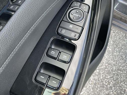 2018 Kia Cadenza Premium