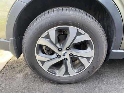 Autumn Green Metallic 2021 Subaru Outback Touring