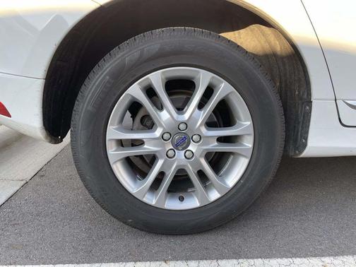 2016 Volvo XC60 T5 Premier