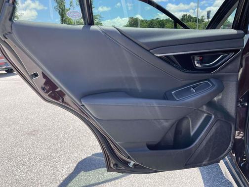Dark Mahogany Pearl 2023 Subaru Outback Limited