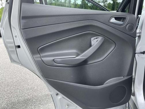 Ingot Silver Metallic 2013 Ford Escape Titanium
