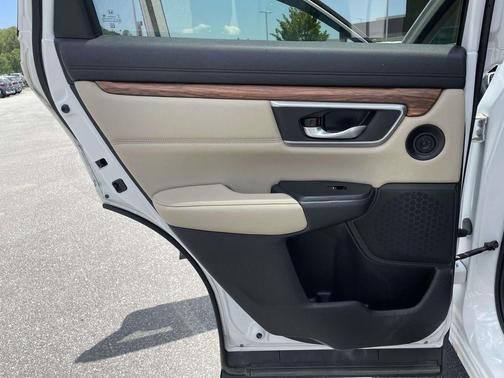 Platinum White Pearl 2020 Honda CR-V Touring