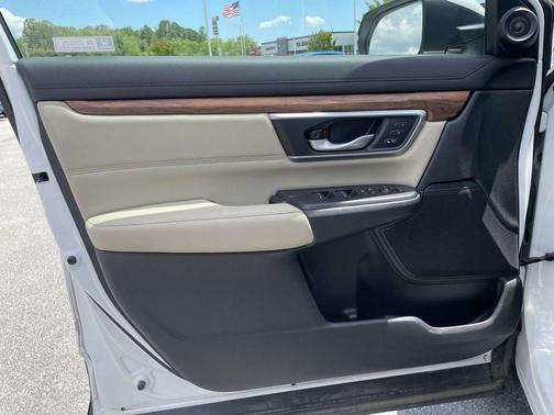 Platinum White Pearl 2020 Honda CR-V Touring