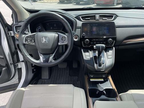 Platinum White Pearl 2020 Honda CR-V Touring