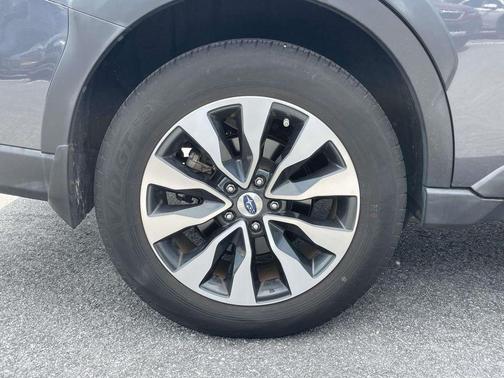 Magnetite Gray Metallic 2024 Subaru Outback Touring XT