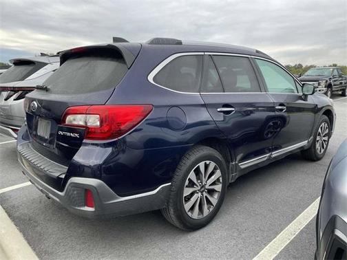 2018 Subaru Outback 2.5i Touring