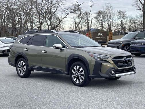 Autumn Green Metallic 2025 Subaru Outback Touring