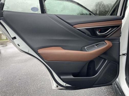 2022 Subaru Outback Touring