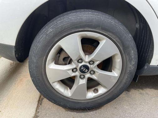 Clear White 2019 Kia Soul Base