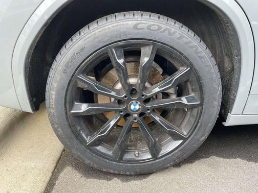 Gray Metallic 2024 BMW X3 xDrive30i