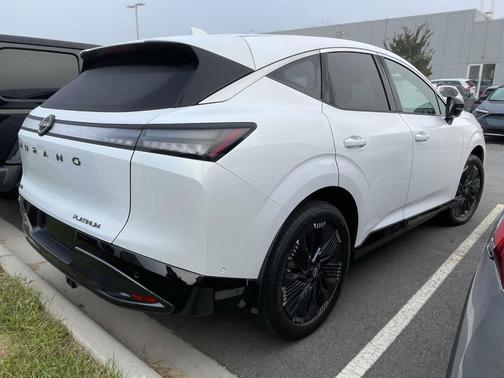 Everest White P 2025 Nissan Murano Platinum