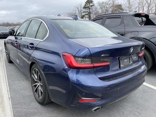 2020 BMW 330 i xDrive