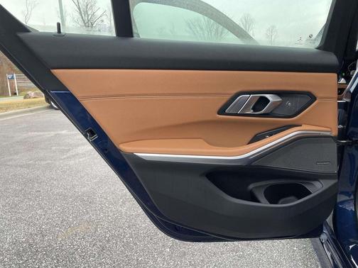 2020 BMW 330 i xDrive