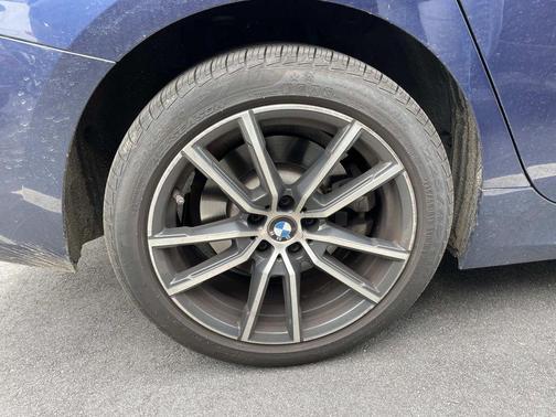 2020 BMW 330 i xDrive