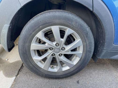 Aqua Blue 2019 Hyundai TUCSON SE