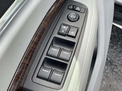Lunar Silver Metallic 2018 Acura MDX 3.5L