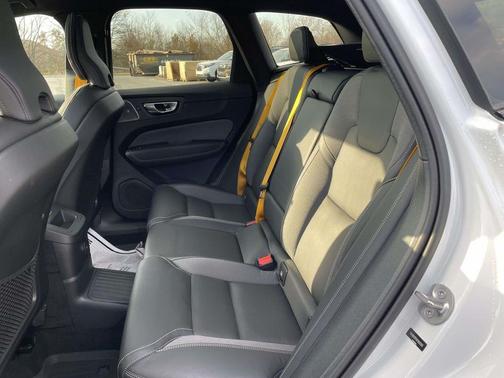 2024 Volvo XC60 Recharge Plug-In Hybrid T8 Polestar Engineered