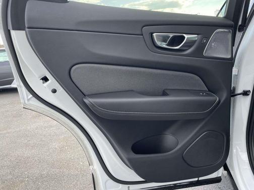 2024 Volvo XC60 Recharge Plug-In Hybrid T8 Polestar Engineered