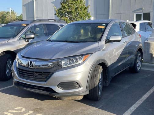 Lunar Silver Metallic 2021 Honda HR-V LX