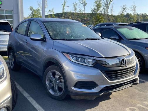 Lunar Silver Metallic 2021 Honda HR-V LX