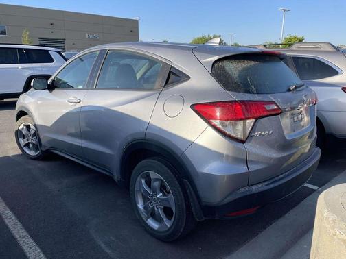 Lunar Silver Metallic 2021 Honda HR-V LX