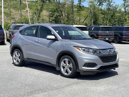 Lunar Silver Metallic 2021 Honda HR-V LX