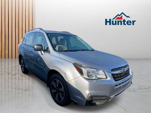 Ice Silver Metallic 2018 Subaru Forester 2.5i