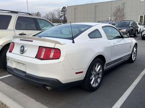 2011 Ford Mustang V6 Premium