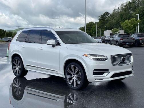 Crystal White Metallic 2023 Volvo XC90 B6 Ultimate 7-Seater