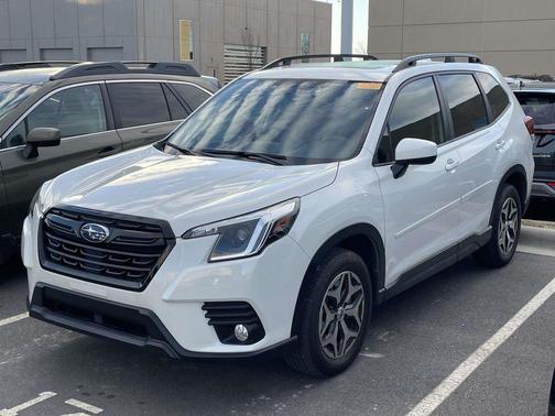 2023 Subaru Forester Premium