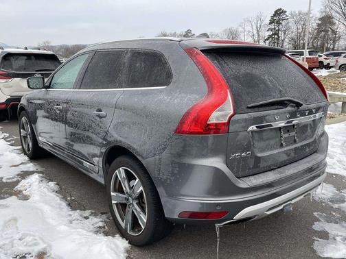 2017 Volvo XC60 T5 Dynamic