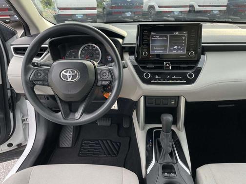 Wind Chill Pearl 2022 Toyota Corolla Cross L