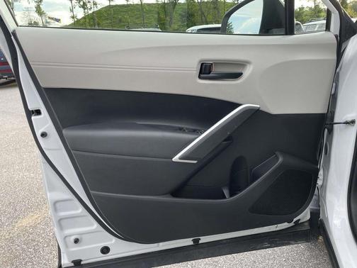 Wind Chill Pearl 2022 Toyota Corolla Cross L