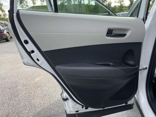 Wind Chill Pearl 2022 Toyota Corolla Cross L