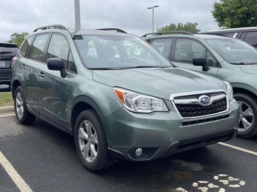 Jasmine Green Metallic 2016 Subaru Forester 2.5i