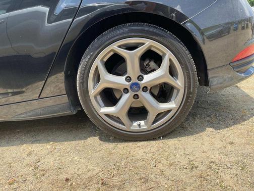 2016 Ford Focus ST Base