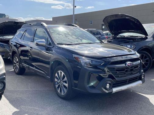 Crystal Black Silica 2024 Subaru Outback Touring XT