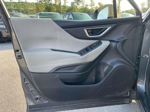 Magnetite Gray Metallic 2023 Subaru Forester