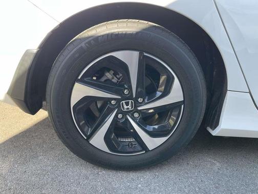 Platinum White Pearl 2021 Honda Insight EX