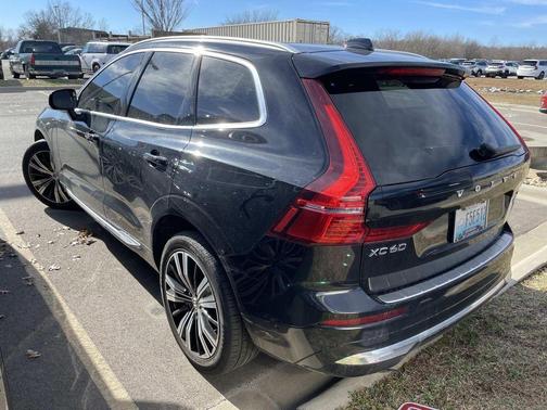 2023 Volvo XC60 B5 Plus Bright Theme