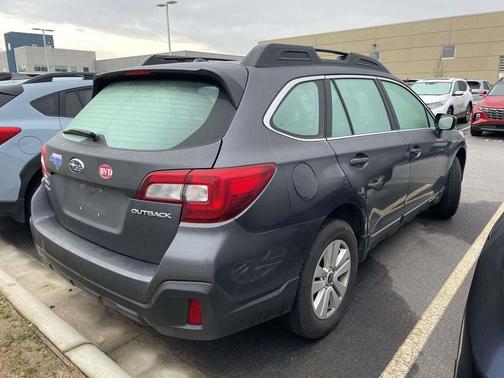 2019 Subaru Outback 2.5i