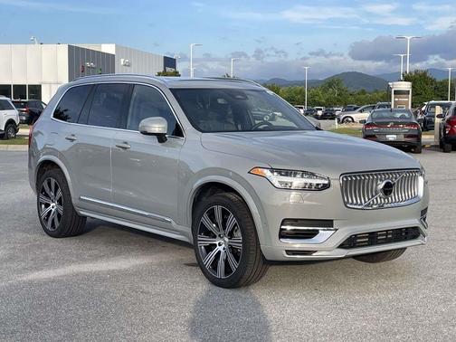 Metallic 2024 Volvo XC90 Recharge Plug-In Hybrid T8 Ultimate Bright Theme 7-Seater