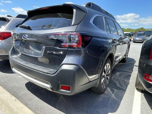 Magnetite Gray Metallic 2023 Subaru Outback Limited