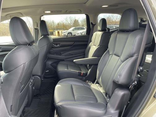 Autumn Green Metallic 2026 Subaru Ascent Onyx Edition Touring