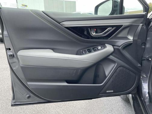 2025 Subaru Outback Onyx Edition XT