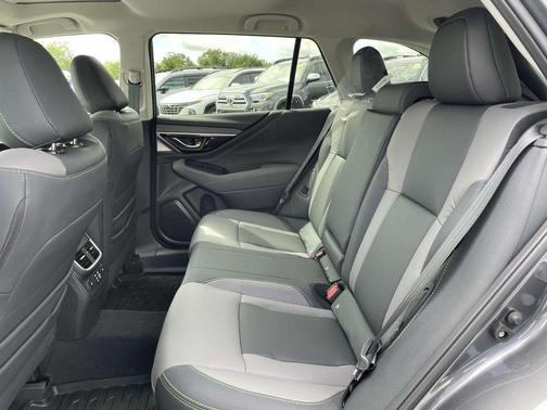 2025 Subaru Outback Onyx Edition XT