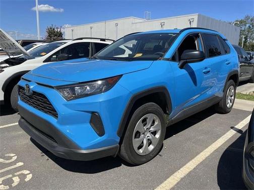 2020 Toyota RAV4 LE
