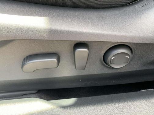 Magnetite Gray Metallic 2025 Subaru Outback Premium